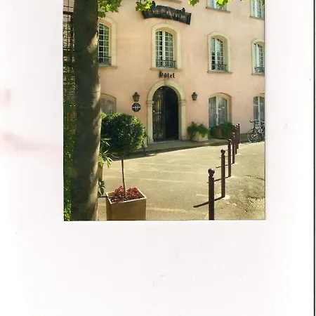 Les Echevins 3*