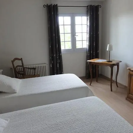 Les Echevins Hotel 3*
